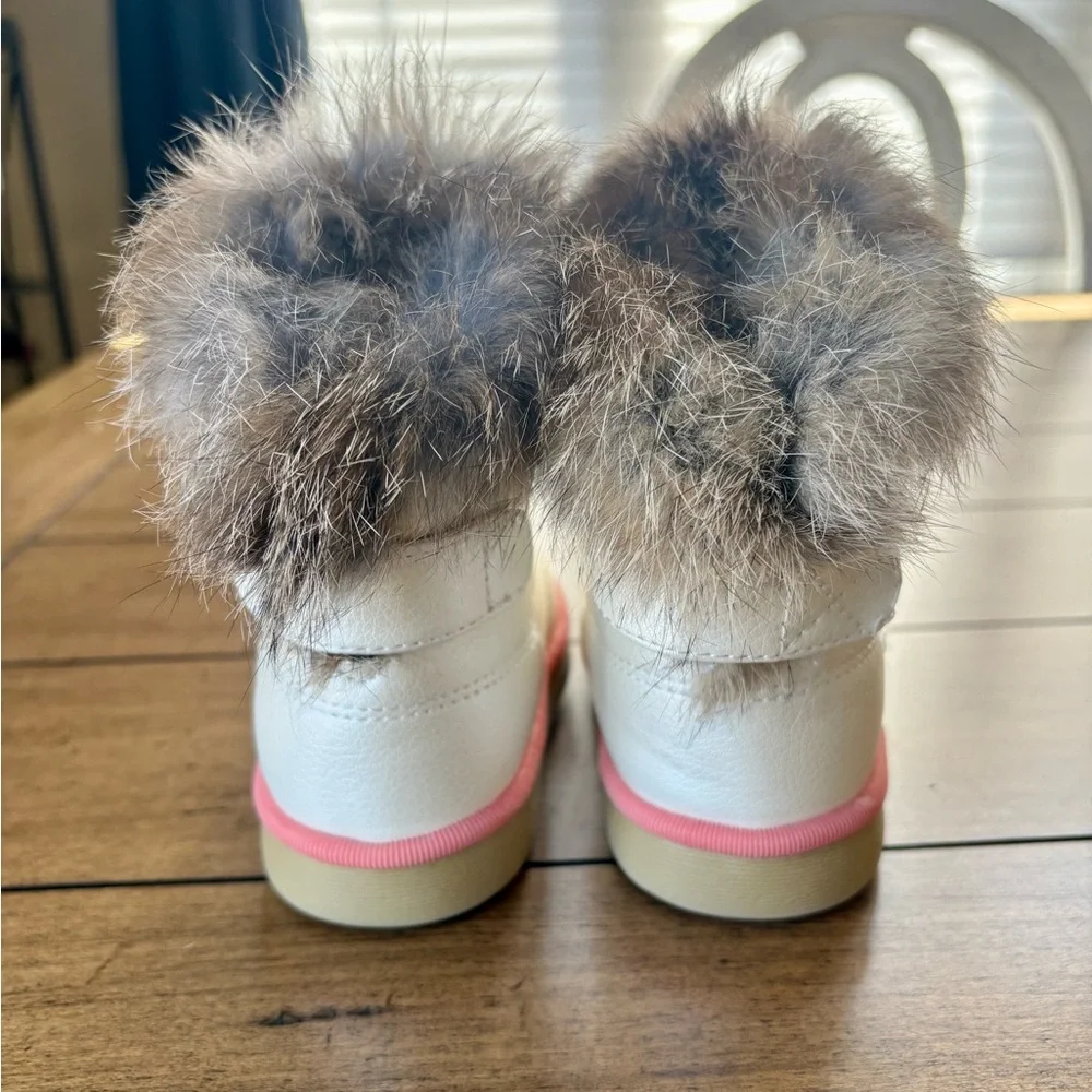 KVbaby Fur Lined Snow Boots, Size 5 - Picture 2 of 4